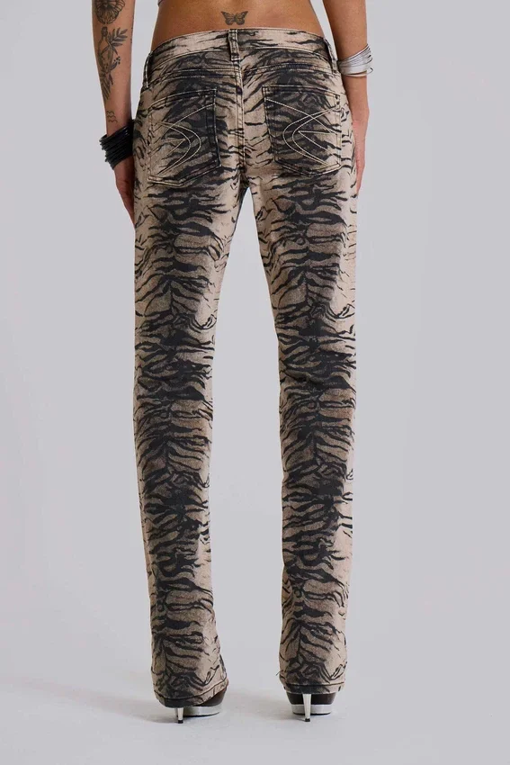Leona Bootcut-Jeans „Cooper“ mit Tiger-Print