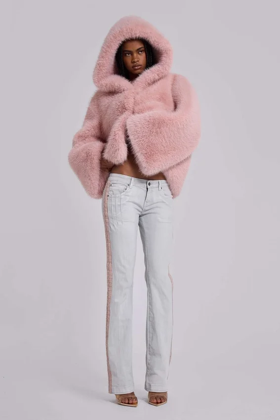 Mara Oversize-Kunstpelzmantel in Rosa