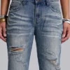 Mittelblaue, im Used-Look verarbeitete, geknitterte Drift-Flared-Jeans