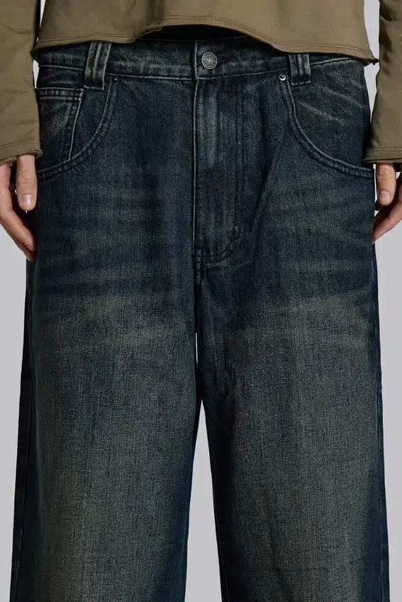 Mittelblaue Slub-Colossus-Jeans