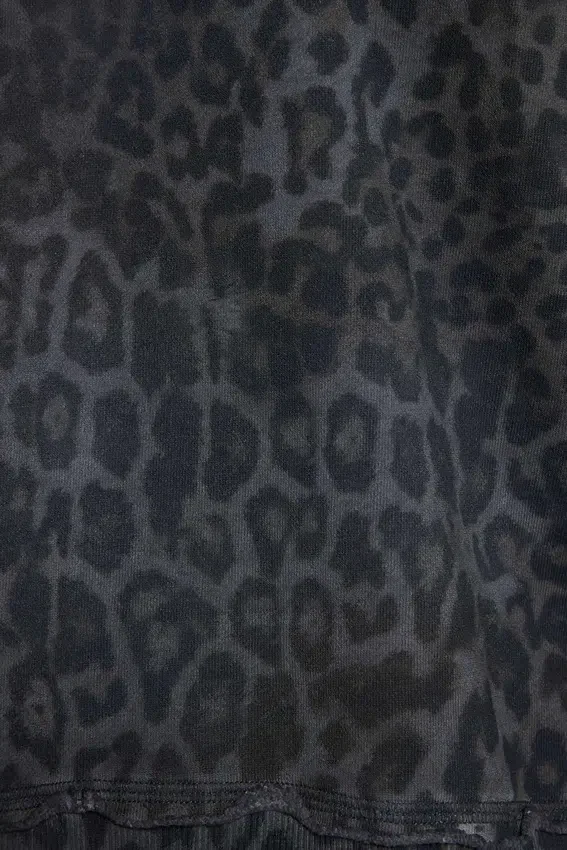 Monster Hoodie in Anthrazit mit Leopardenmuster