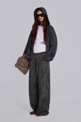 Monster Joggers in Anthrazit mit Leopardenmuster