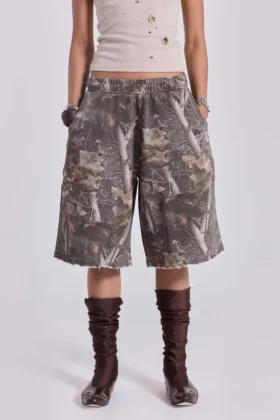 Monster Joggers-Shorts im Woodland-Camo-Look