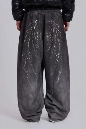 Monster Joggers „Studded Wing“