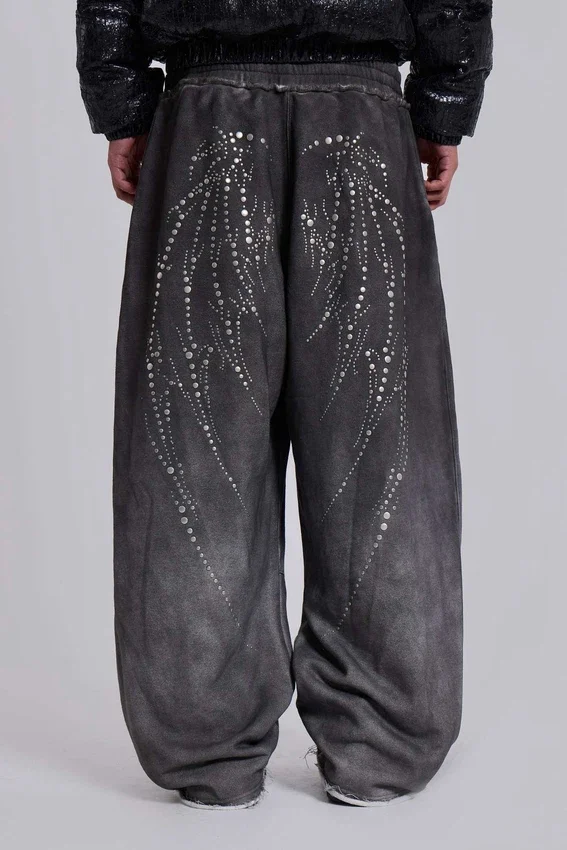 Monster Joggers „Studded Wing“