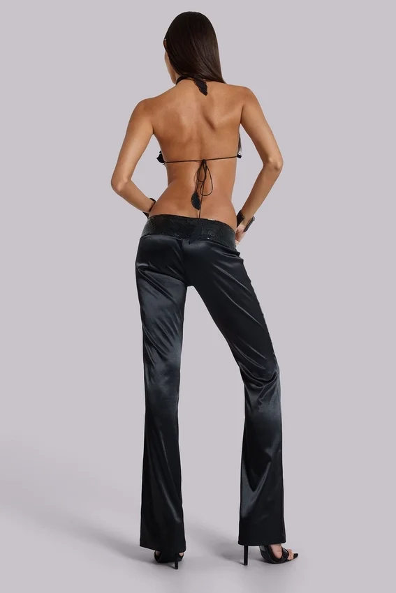 Nivi-Satin-Hose im Kettenhemd-Look in Schwarz