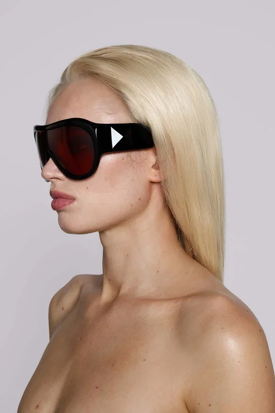 Noctra XL Stud Sonnenbrille in Damson