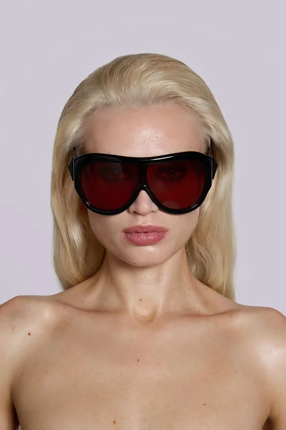 Noctra XL Stud Sonnenbrille in Damson