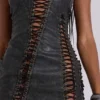 Odile – Schwarzes Minikleid aus Kunstleder mit Schnürung