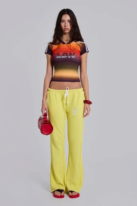 Cleo Jogginghose mit lockerer Bootcut-Passform in Neon