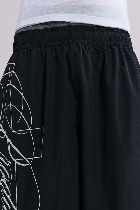 Preis auf Anfrage: Schwarze Vapor-Unterteile für Trainingshose
