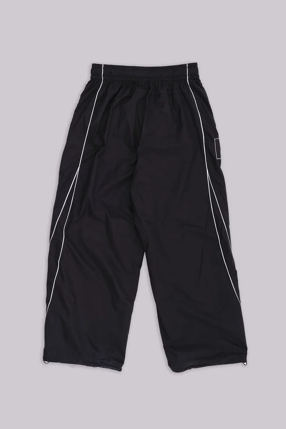 Preis auf Anfrage: Schwarze Vapor-Unterteile für Trainingshose