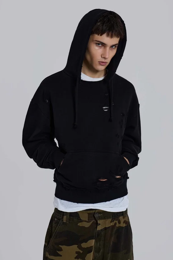 Pullover „Bitten“ Hoodie in Schwarz