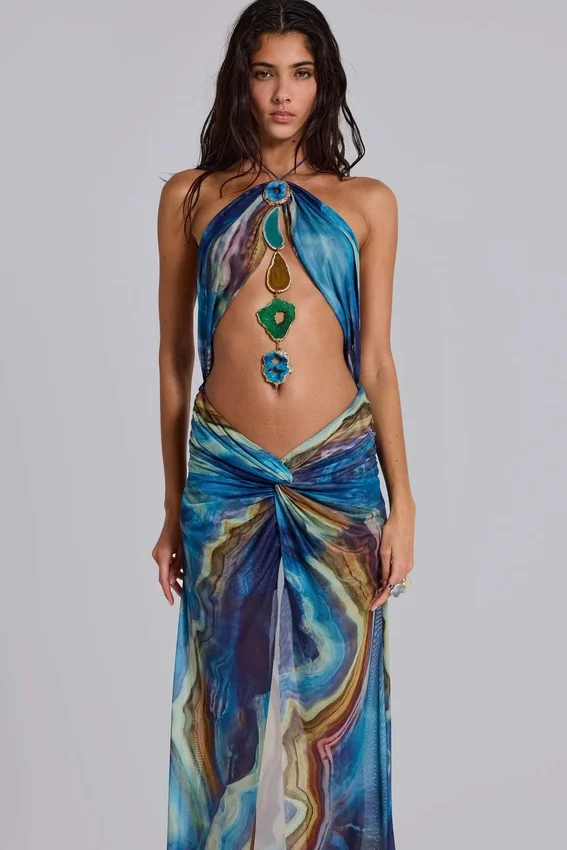 Quartz-Maxikleid mit Neckholder und Kristallen