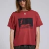 Quasi-rotes, kurzes T-Shirt