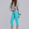 Quinn Capri-Hose aus Jersey mit Nieten in Türkis