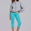 Quinn Capri-Hose aus Jersey mit Nieten in Türkis