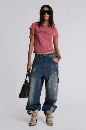 Rally T-Shirt mit Distressed-Effekt und Verzierungen