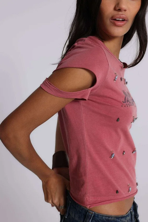 Rally T-Shirt mit Distressed-Effekt und Verzierungen