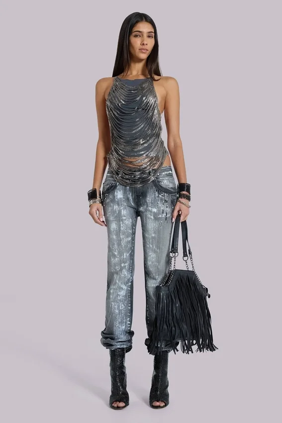 Rückenfreies Oberteil mit Bändern im Kettenhemd-Look