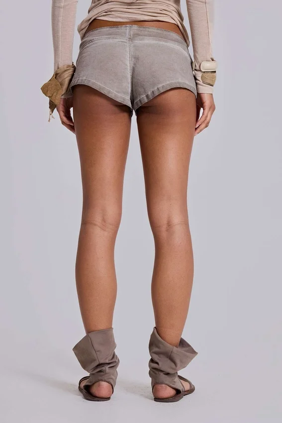 Rebel Military Mini-Shorts in der Farbe „Clay“