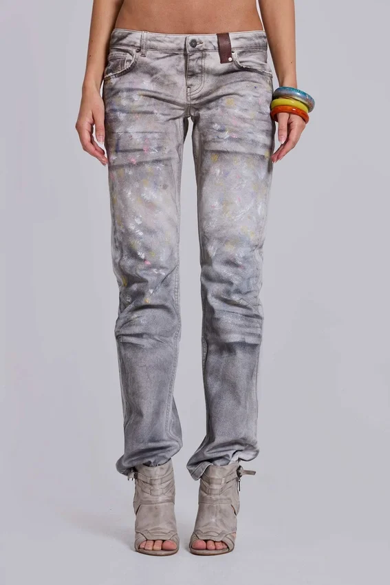 Rider-Jeans mit niedriger Leibhöhe und geradem Bein in der Farbe „Painter“