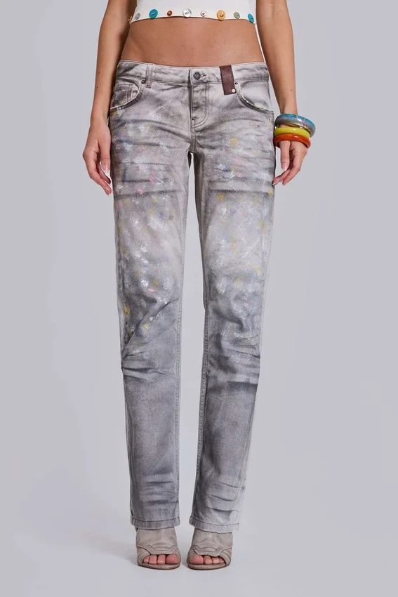 Rider-Jeans mit niedriger Leibhöhe und geradem Bein in der Farbe „Painter“