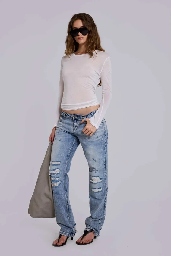 Rider-Jeans mit niedriger Leibhöhe und geradem Bein in heller Waschung