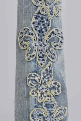 Rock Revival „Madison“ Bootcut-Jeans mit Verzierungen