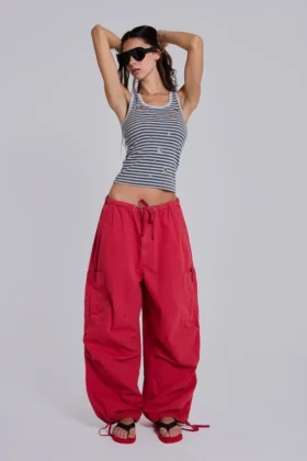 Rote Parachute-Cargohose