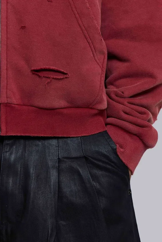 Roter, sonnenverblasster Hoodie mit Reißverschluss und Waffelpiqué-Futter