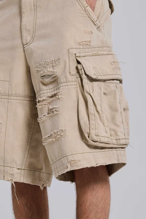 Sandfarbene Cargo-Shorts