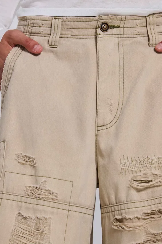 Sandfarbene Cargo-Shorts