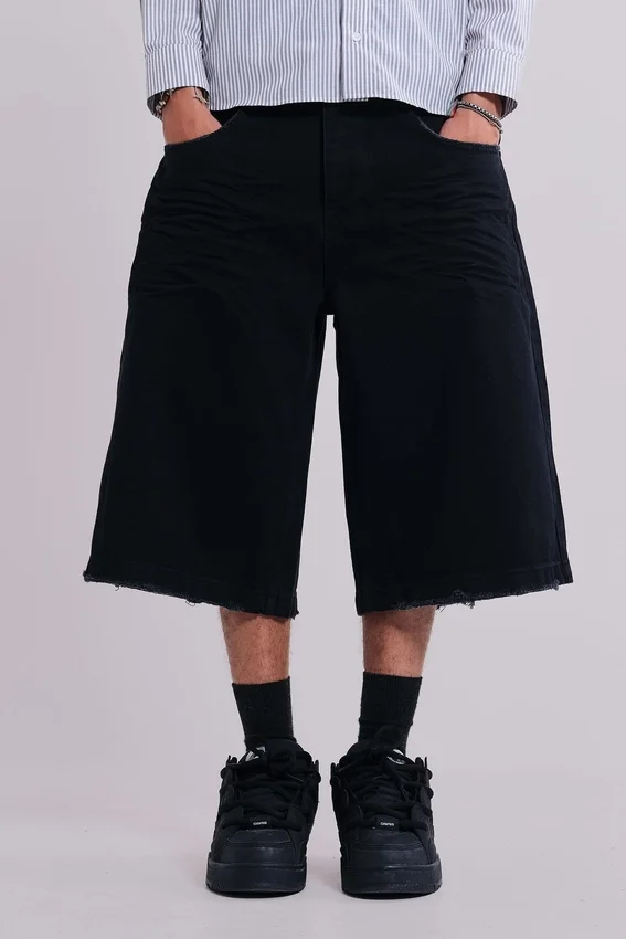 Sandschwarze Colossus-Shorts