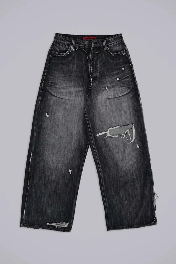 Schwarze, abgenutzte XL Colossus Jeans