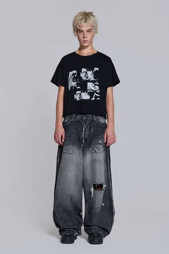 Schwarze, abgenutzte XL Colossus Jeans