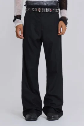 Schwarze Anzughose mit Bootcut und gestuftem Saum