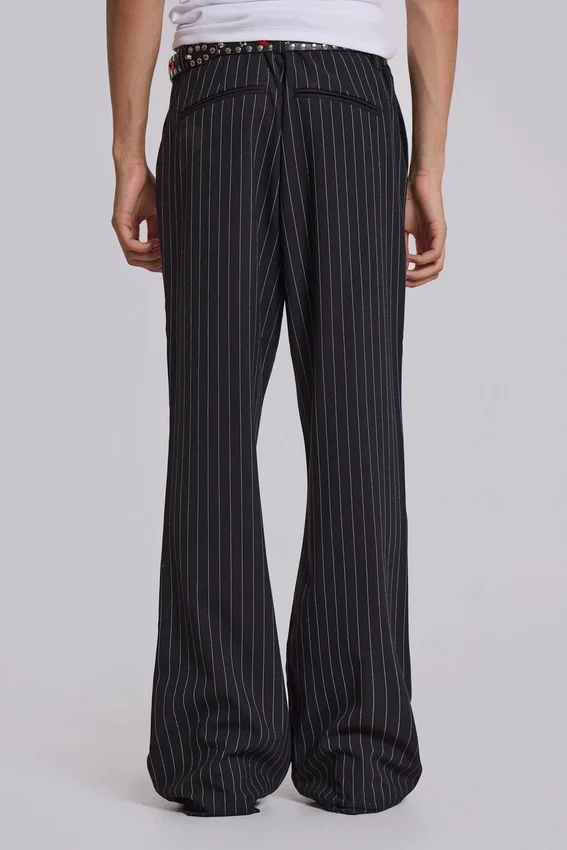 Schwarze Anzughose „Stacked Bootcut“ mit Nadelstreifen