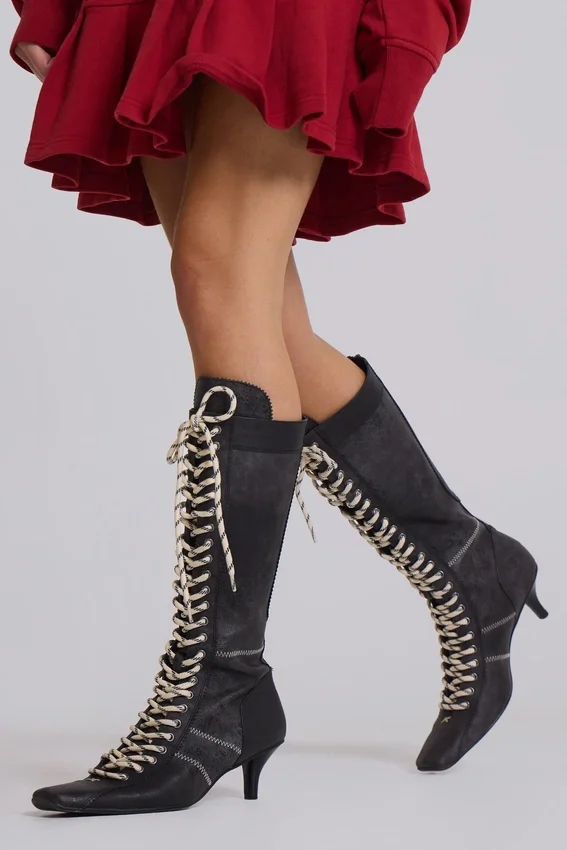 Schwarze „Brooke“-Boxerstiefel