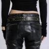 Schwarze „Carbon Black Studded Drift“ Bootcut-Hose