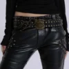 Schwarze „Carbon Black Studded Drift“ Bootcut-Hose