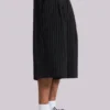 Schwarze Goliath-Baggy-Shorts mit Nadelstreifen