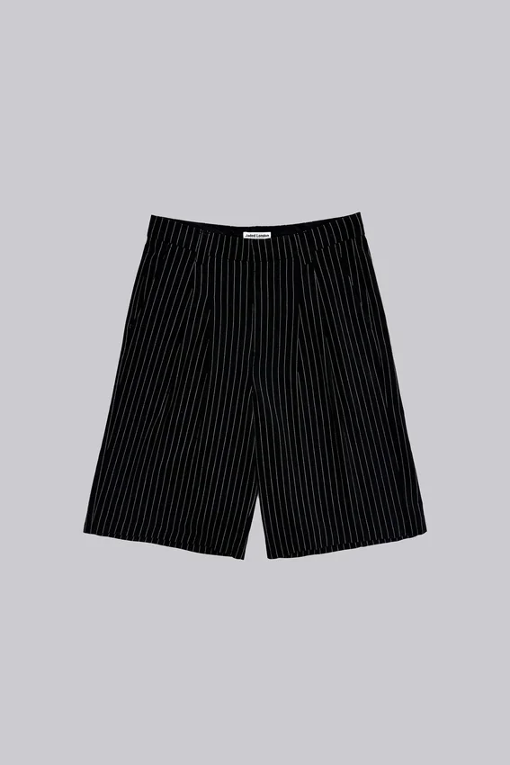 Schwarze Goliath-Baggy-Shorts mit Nadelstreifen
