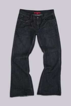 Schwarze „Jude“ Bootcut-Jeans