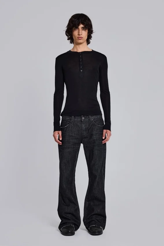 Schwarze „Jude“ Bootcut-Jeans