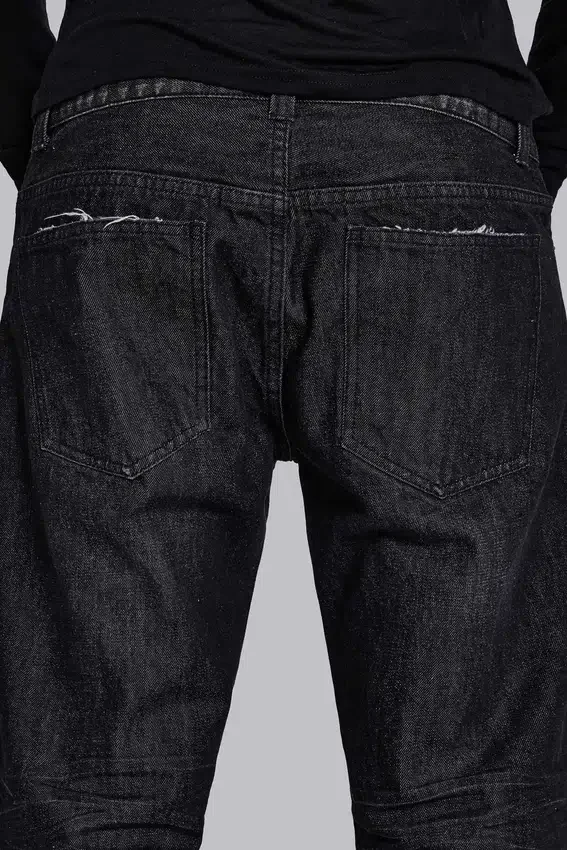 Schwarze „Jude“ Bootcut-Jeans