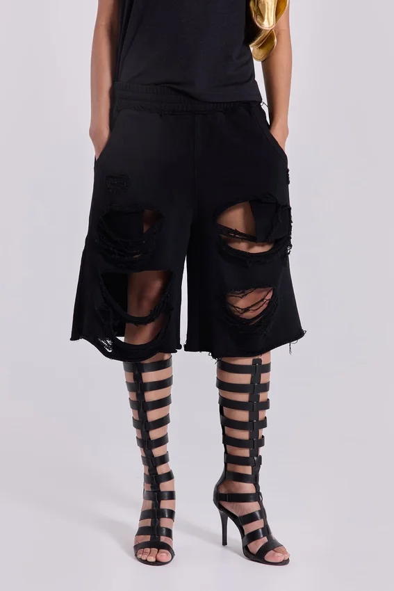 Schwarze Monster-Shorts im Distressed-Look