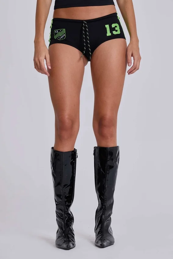 Schwarze „No. 13“ Football-Minishorts