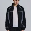 Schwarze „Panelled Vapor“-Jacke