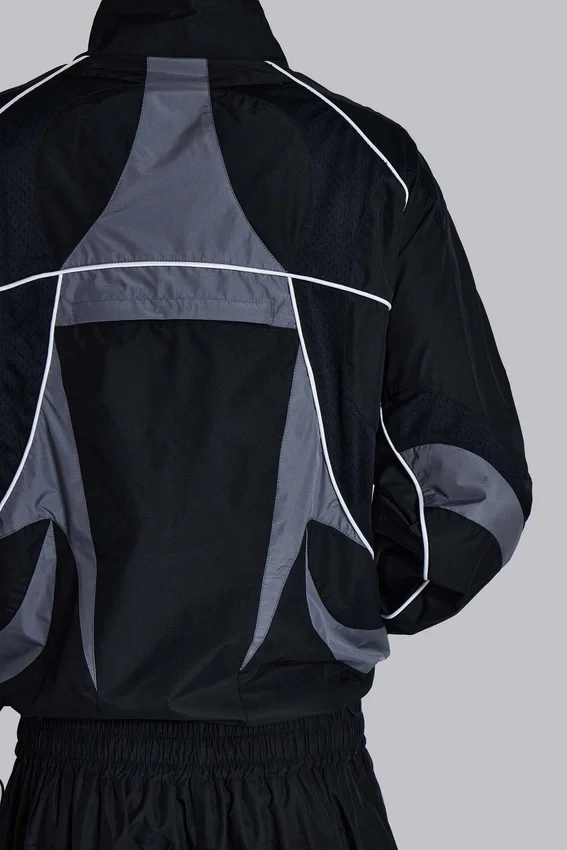 Schwarze „Panelled Vapor“-Jacke